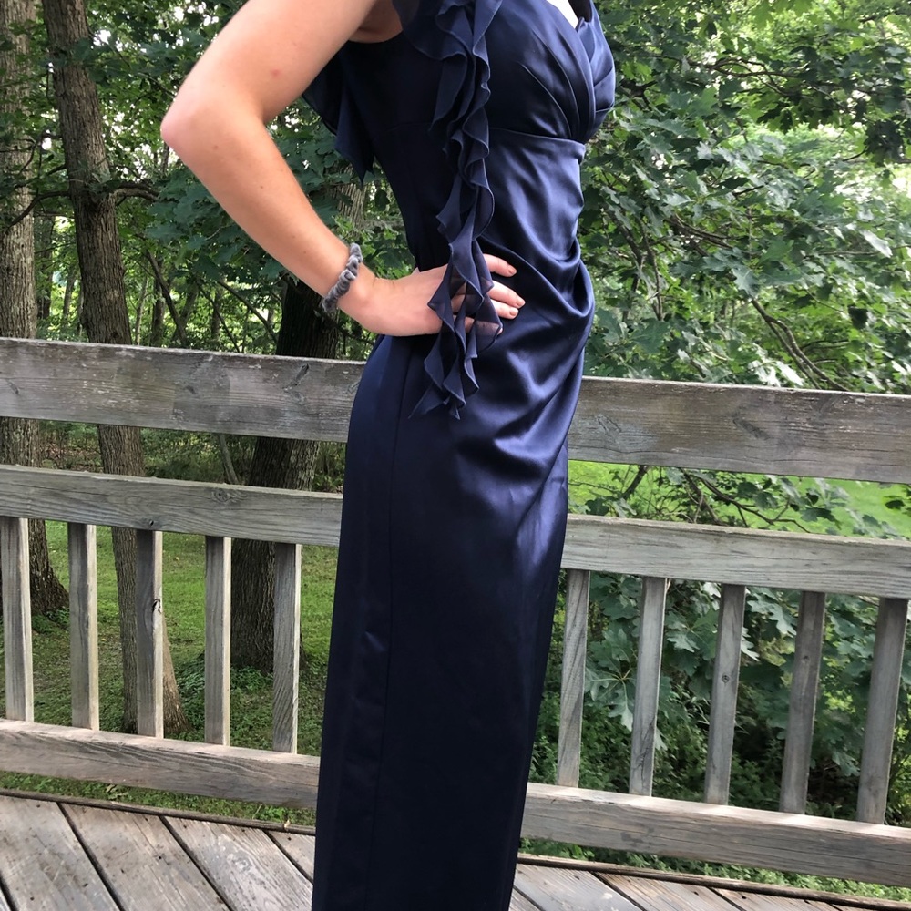 Evening gown with ruffle edge